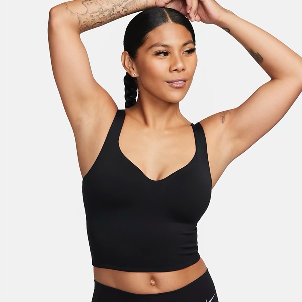 Nike top